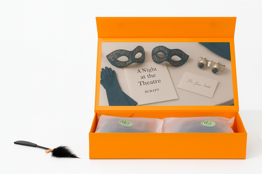 AMORE ME Kit of 10+ items for lovers in role game: "Strangers"